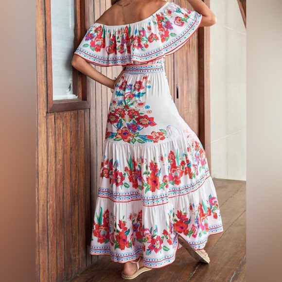 Women’s Boutique Floral Print off the shoulder Ruffle Hem Belted Dress. XL. NWOT - Picture 8 of 8